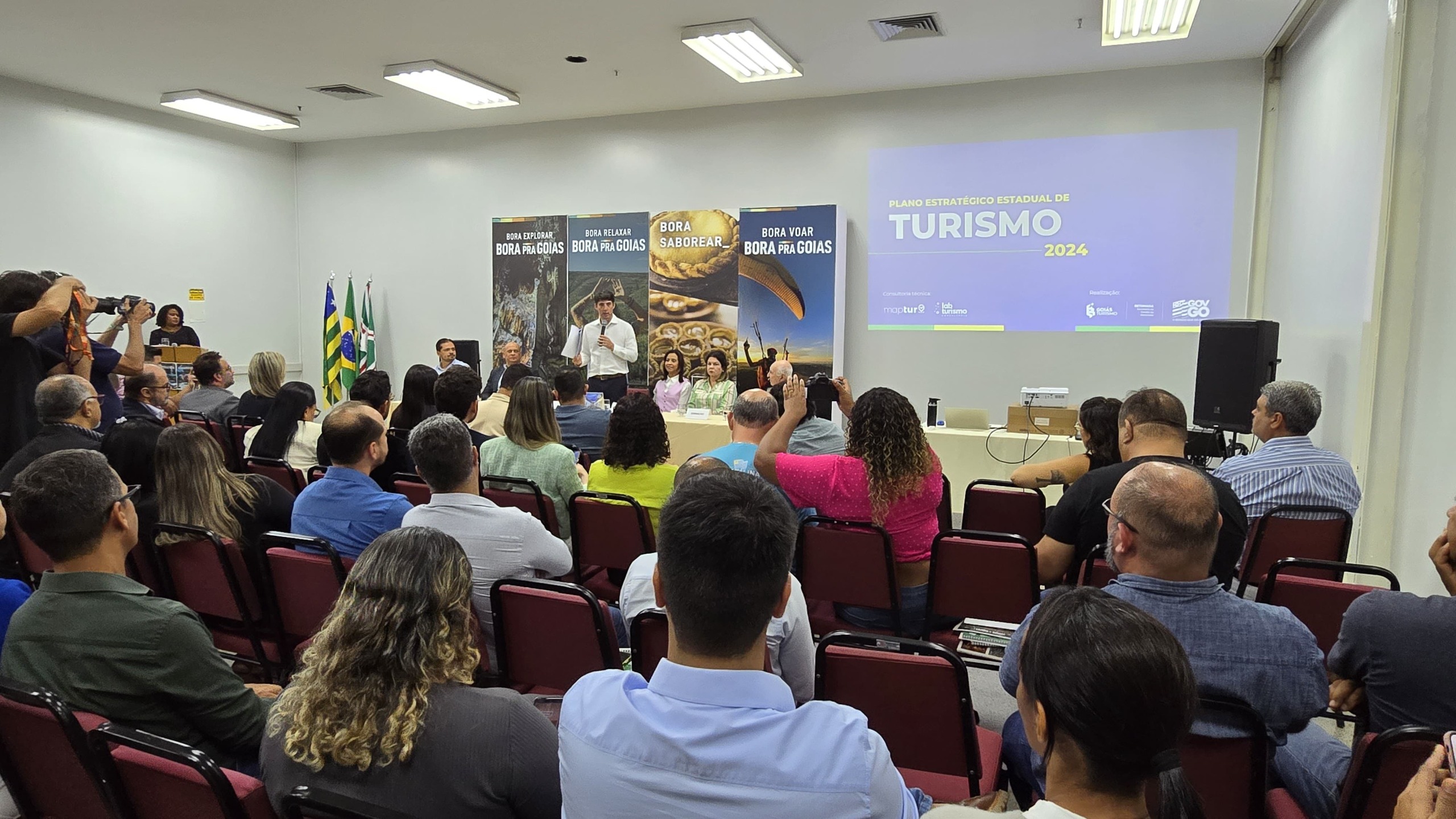 Objetivo da capacitação dos 2 mil profissionais pela Goiás Turismo é fortalecer as doze regiões turísticas do estado