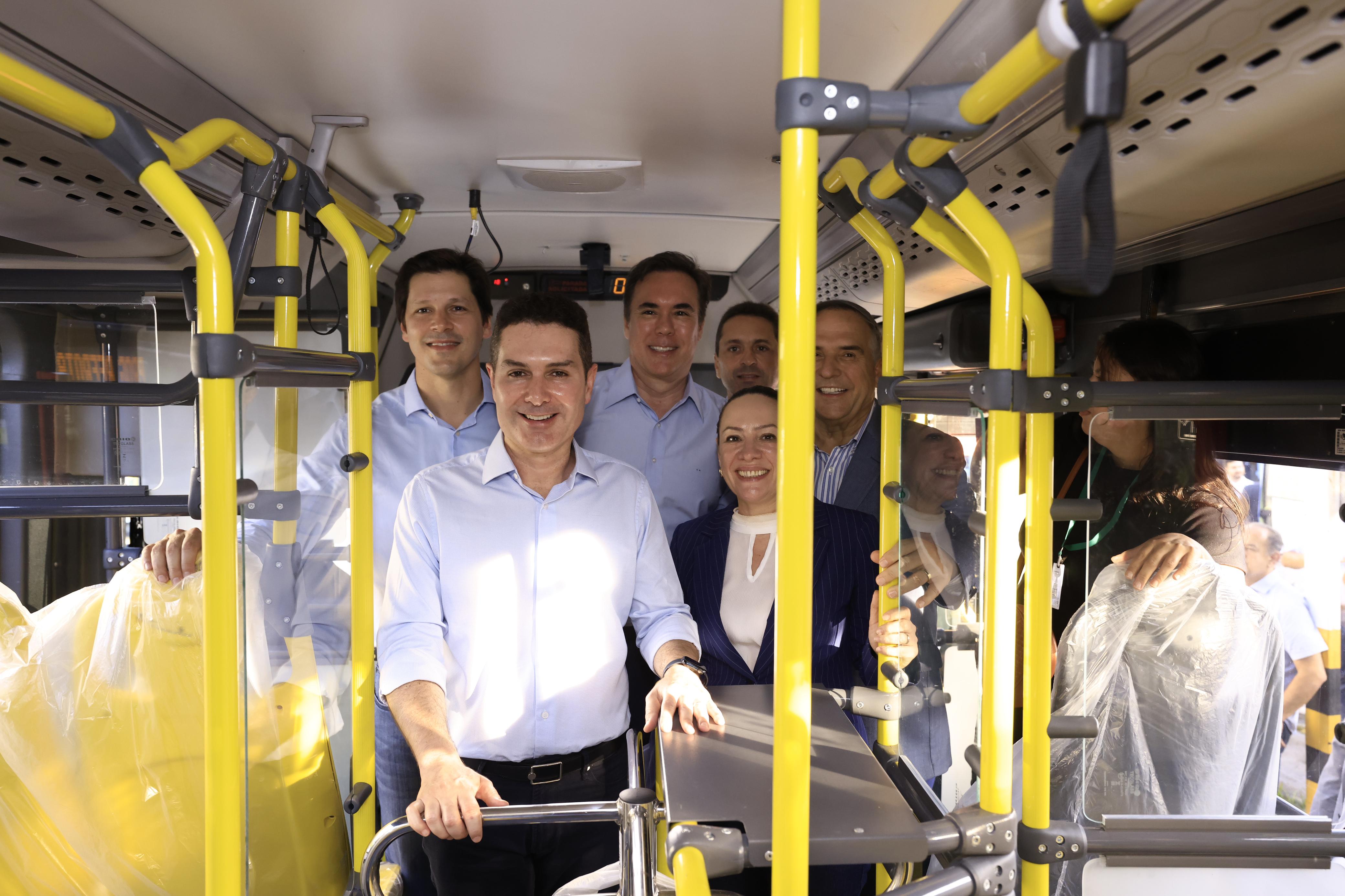 Daniel Vilela e Jader Filho apresentam nova frota de ônibus para região metropolitana de Goiânia, com tecnologia de ponta 