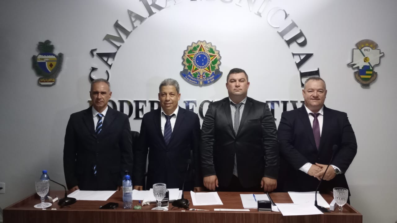 Mesa Diretora 2025-2026 fica formada pelo presidente Gilson Arrates (PL), vice-presidente Luiz Augusto do Neri (PSD), 1º secretário Raphael da Leonora (PP) e 2º secretário Urias Olegário (PP)