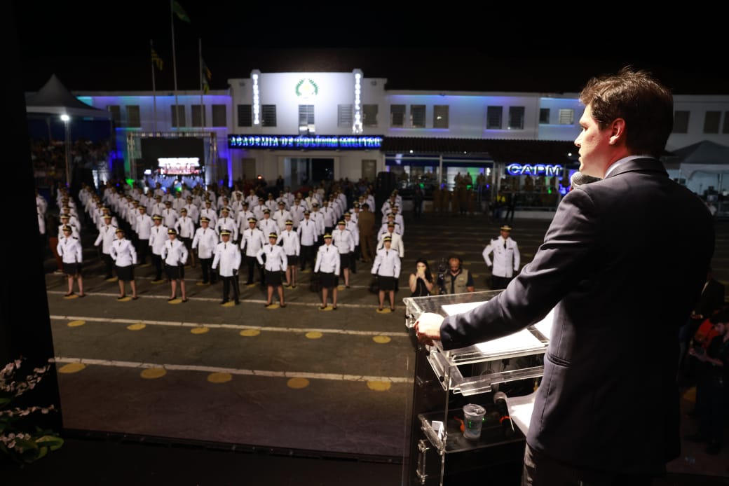 Vice-governador Daniel Vilela participa de formatura de novos oficiais da PMGO