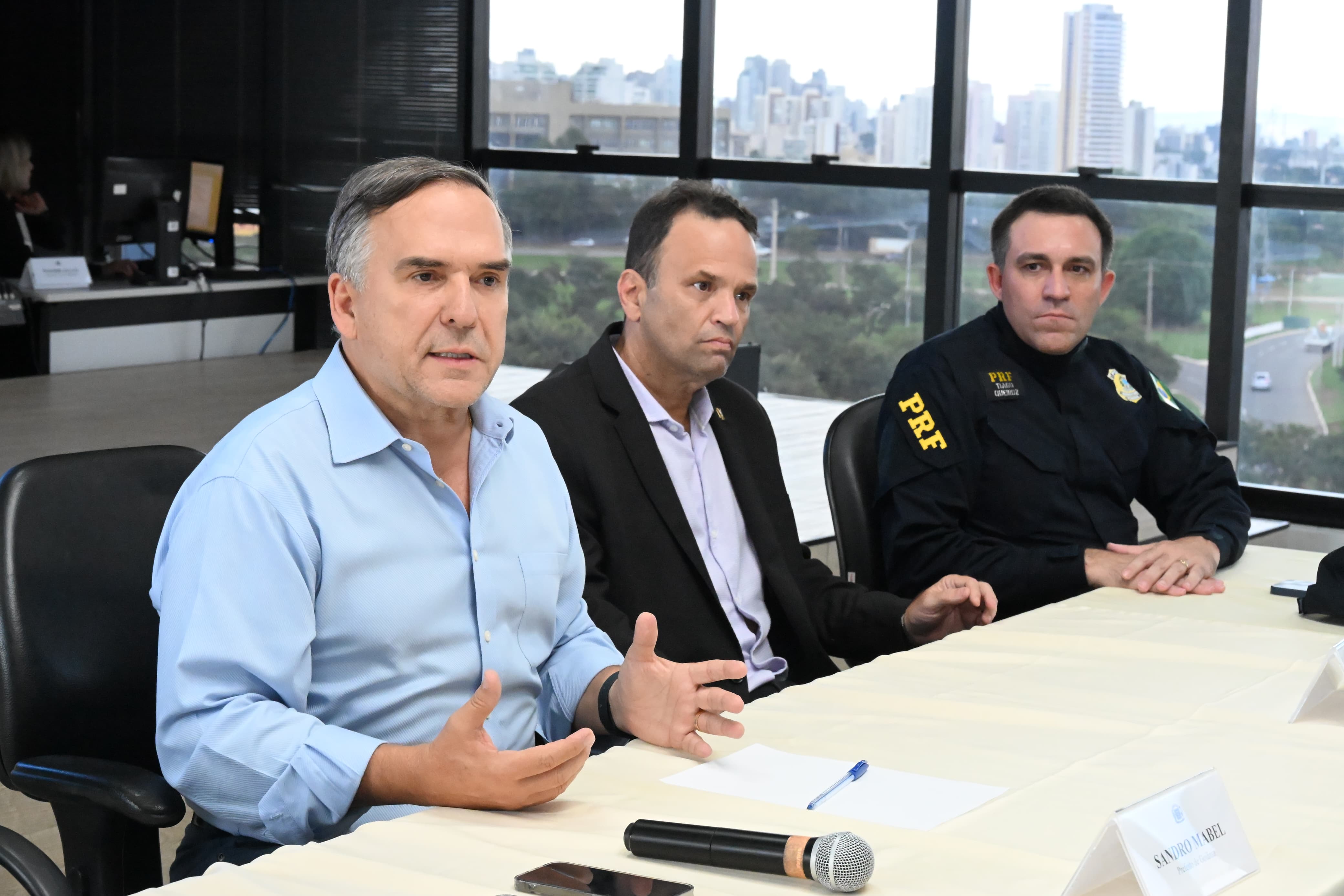 Prefeito Sandro Mabel anuncia parceria com forças policiais para melhorar segurança de Goiânia