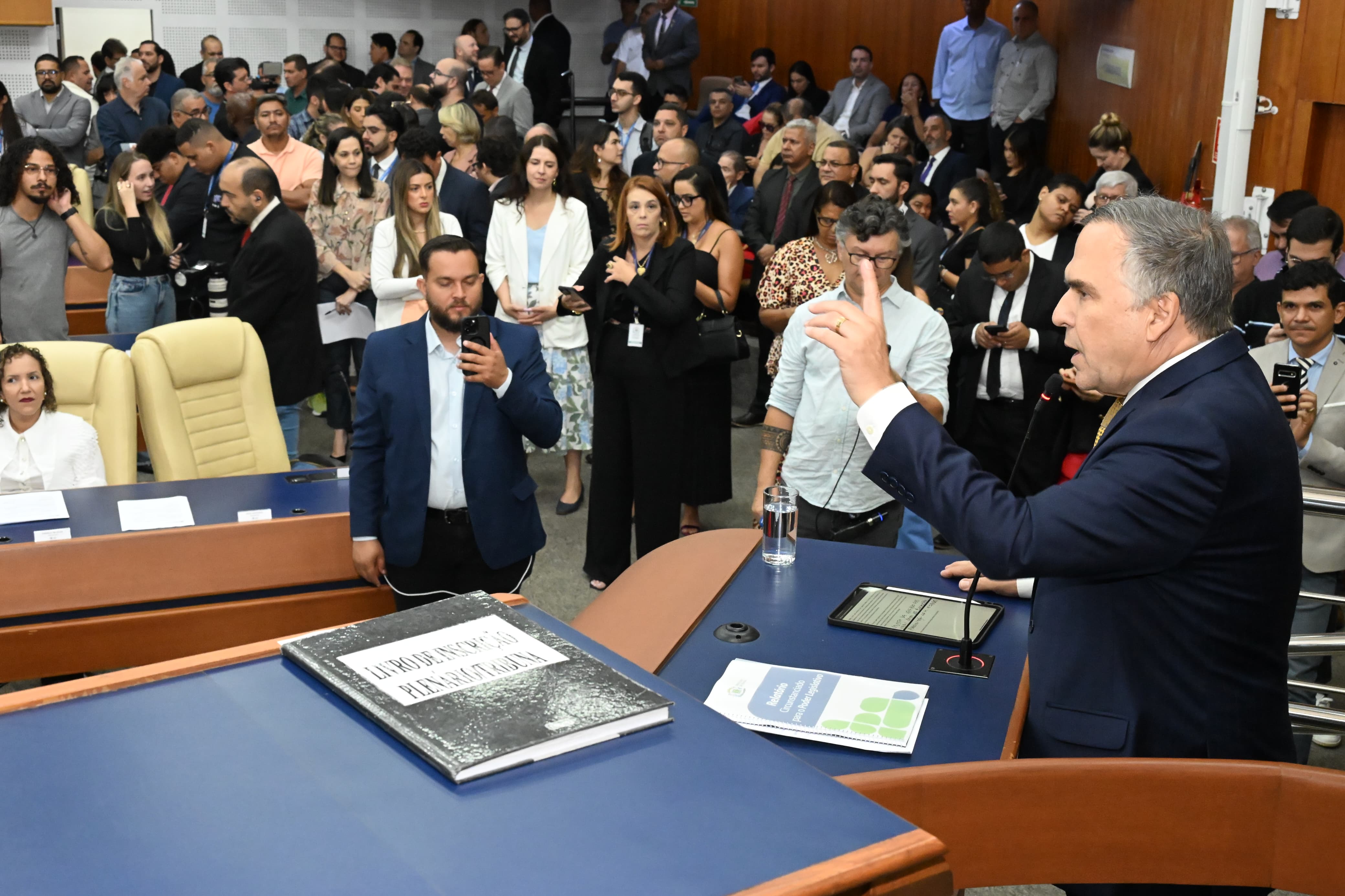 Prefeito Sandro Mabel falou sobre construir novo aterro sanitário em Goiânia durante a abertura da 20ª Legislatura da Câmara Municipal