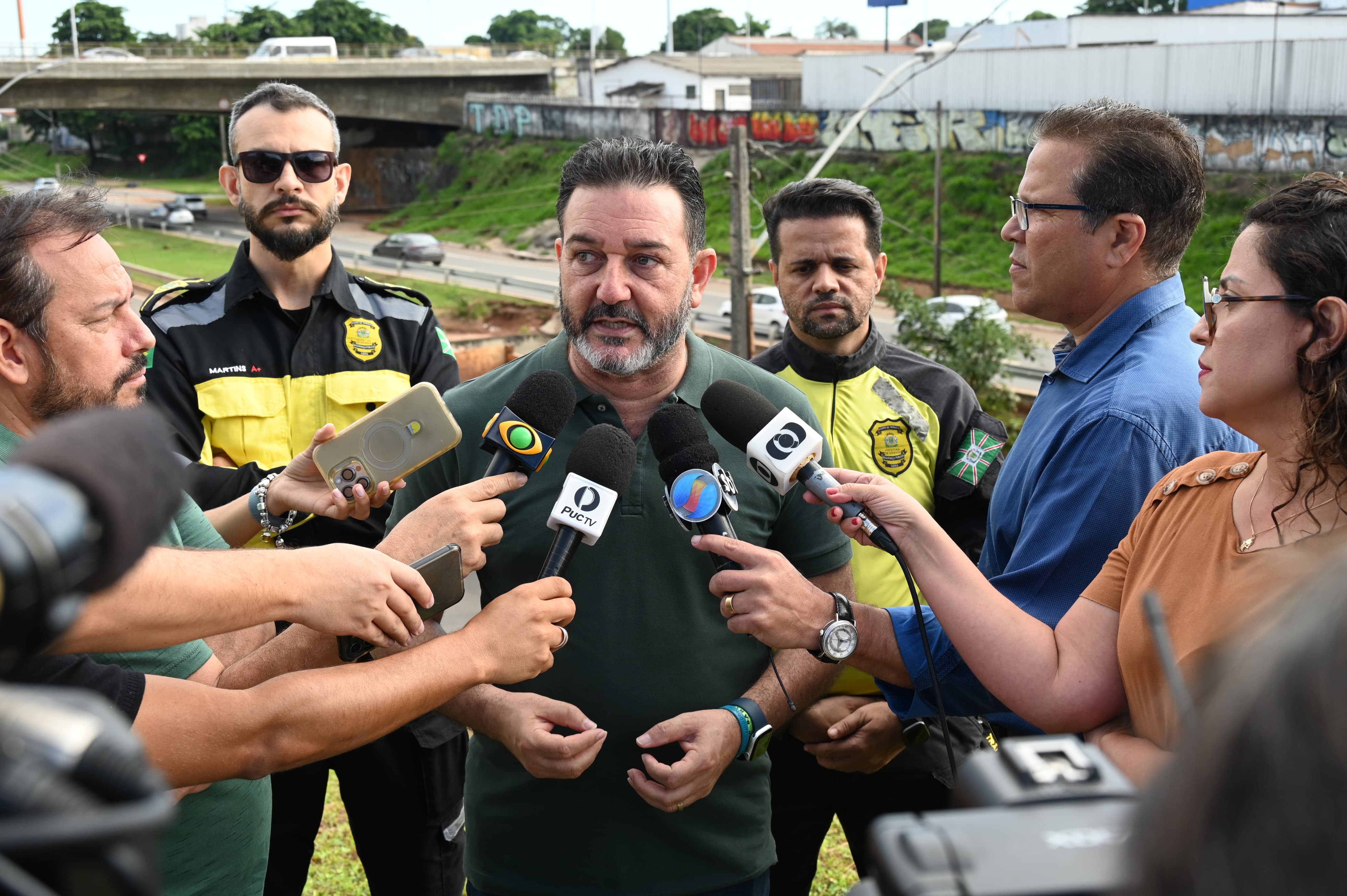 Prefeitura de Goiânia decidiu suspender a simulação de emergência na Marginal Botafogo devido ao fluxo elevado de veículos 