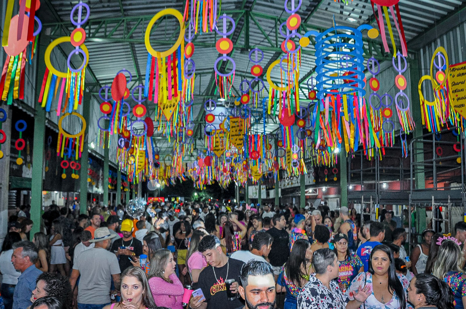 Carnaval irá tomar as ruas das cidades goianas