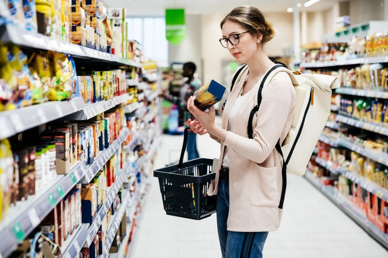 Medidas visam a redução de preços, para favorecer o consumidor e manter o seu poder de compra - Foto: Banco de imagens / Getty Images