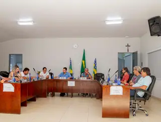 Davinópolis: Câmara Municipal fixa valor de subsídios pagos ao Prefeito, Vice, Secretários, Vereadores e Presidente da Câmara