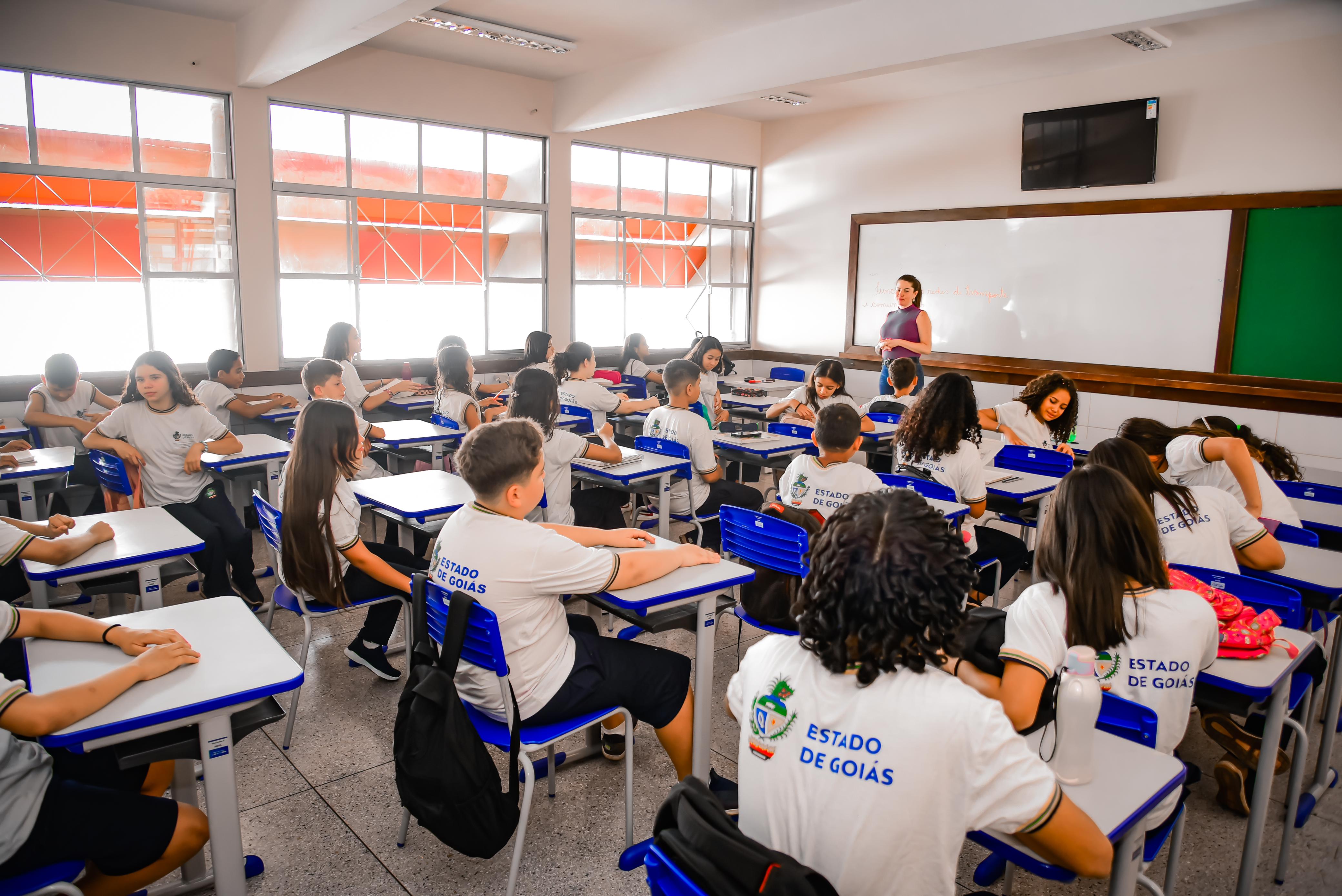 Governo de Goiás nomeia 312 professores da Rede Estadual de Ensino 