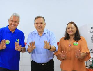 Goiânia: Caiado acompanha Mabel em votação e garante: "Vamos transformar Goiânia na melhor capital do Brasil"