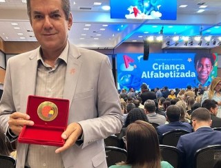 Catalão: Secretaria Municipal de Educação é certificada com Selo Ouro do Programa Compromisso Nacional Criança Alfabetizada do MEC 