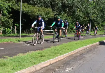 Prefeitura de Goiânia, por meio da Secretaria Municipal dos Esportes, participa da organização do Passeio Ciclístico e Caminhada Março Azul
