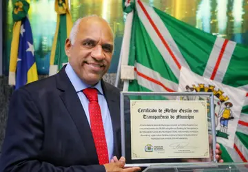 Prefeito Rogério Cruz lança Manual de Transparência do Município de Goiânia, e é homenageado por índice histórico de 98,08% em ranking do TCM