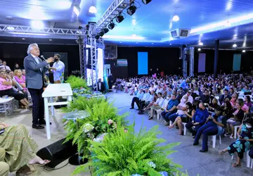 O governador Ronaldo Caiado participa do 36º Cibeg, em Porangatu, uma realização da Convenção Estadual dos Ministros Evangélicos das Assembleias de Deus no Estado de Goiás (Conemad), sob a liderança d