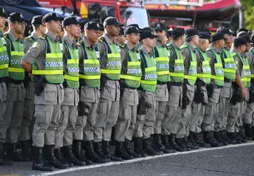 Provas para soldado da Polícia Militar de Goiás ocorrem neste domingo (10/07). Concurso oferece 1520 vagas, com salário de R$ 6,3 mil