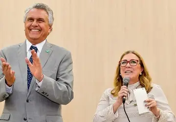 Governador Ronaldo Caiado e secretária de Educação, Fátima Gavioli, executam política de valorização dos professores da rede estadual