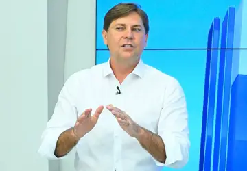 Presidente da Assembleia Legislativa, deputado estadual Bruno Peixoto durante entrevista à Tv Record Goiás 