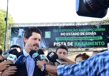 Vice-governador Daniel Vilela durante entrevista a imprensa na abertura da 76ª Exposição Agropecuária do Estado de Goiás