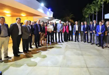Empresários promovem jantar em apoio ao governador Ronaldo Caiado; secretário-geral de Governo, Adriano da Rocha Lima; e de Indústria e Comércio, Joel Sant