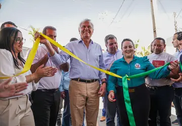 Governador Ronaldo Caiado entrega primeiro Centro de Ensino em Período Integral (CEPI), em Goianira, que poderá atender até 500 estudantes no município 