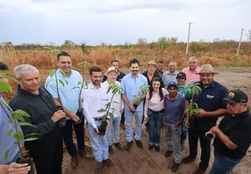 Governador em exercício, Daniel Vilela, recepciona embaixador de Israel, Daniel Zonshinee, em visita ao projeto de Fruticultura Irrigada do Vão do Paranã, em Flores de Goiás 