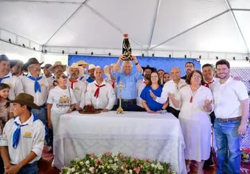  Governador Ronaldo Caiado participa de missa em celebração a padroeira do Brasil, no povoado de Areias, na cidade de Goiás