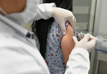 Apresentação do certificado de vacinação é obrigatória no ato da matrícula, em Goiás