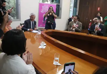 Governador Ronaldo Caiado em lançamento de parceria com a UFG para teste genético de detecção precoce de câncer de mama pelo SUS
