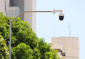 Câmeras de segurança devem permitir o reconhecimento facial de procurados pela justiça