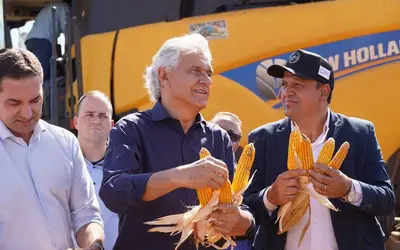 Em Caldas Novas: Governador Ronaldo Caiado, Prefeito Kleber Marra e líderanças abrem a colheita do.ilho safrinha 