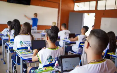 Rede estadual de ensino de Goiás é destaque em conectividade e acessibilidade, revela Censo Escolar 2023