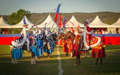 Cidade de Goiás recebe Circuito das Cavalhadas neste final de semana