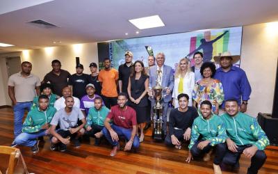 Caiado, Gracinha e Daniel recebem campeões nacionais da Copa Quilombola de futebol