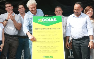 Em Córrego do Ouro, Ronaldo Caiado, Daniel Vilela e Pedro Sales entregam restauração da GO-518